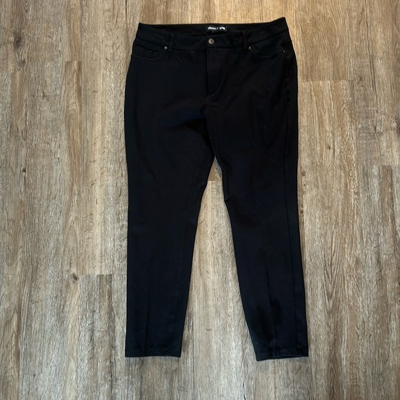 Dkny Pants - DKNY PANTS STRETCHY SIZE(L)